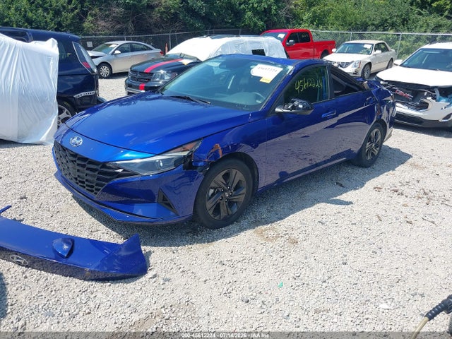 2021 Hyundai ELANTRA SEL 照片 2