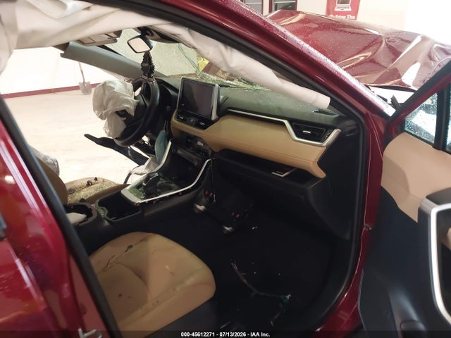 2023 TOYOTA RAV4 XLE PREMIUM 5