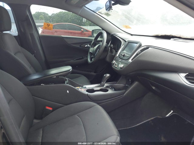 2016 Chevrolet MALIBU 1LT — фото 5