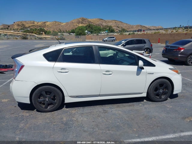 2011 Toyota PRIUS THREE 缩略图 13