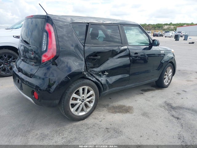 2017 KIA SOUL + 照片 4