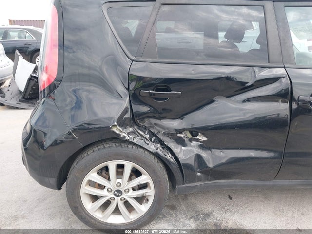 2017 KIA SOUL + 照片 6