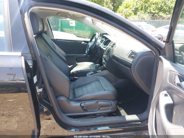 صورة 5 لـ 2015 Volkswagen JETTA 1.8T SEL