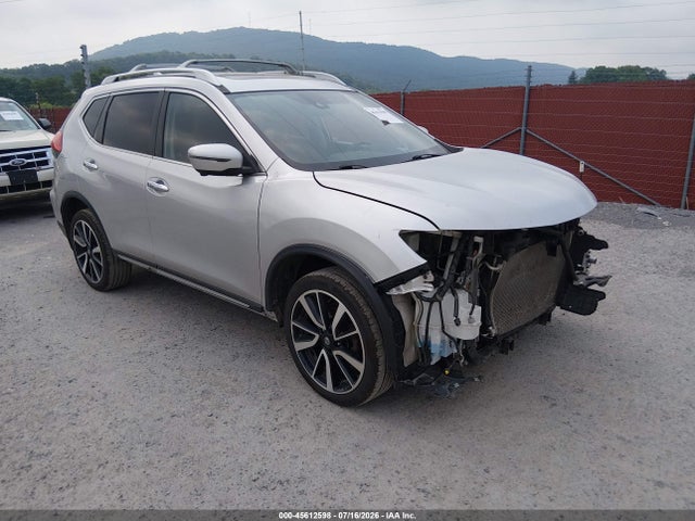 2017 NISSAN ROGUE SL