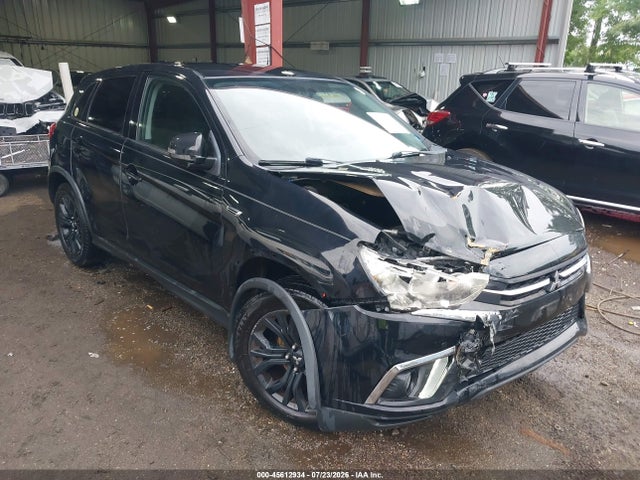 2018 MITSUBISHI OUT 2.0 LE