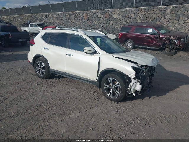 2017 NISSAN ROGUE SL