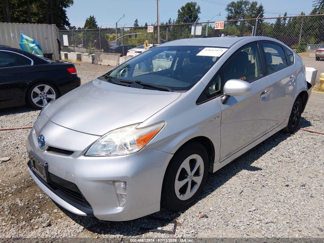صورة 2 لـ 2013 Toyota PRIUS THREE