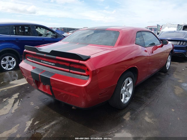 صورة 4 لـ 2010 Dodge CHALLENGER SE
