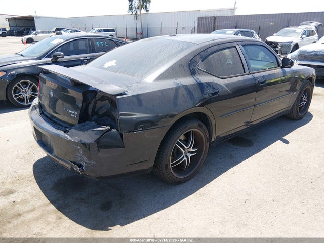 2010 Dodge CHARGER SXT photo 4