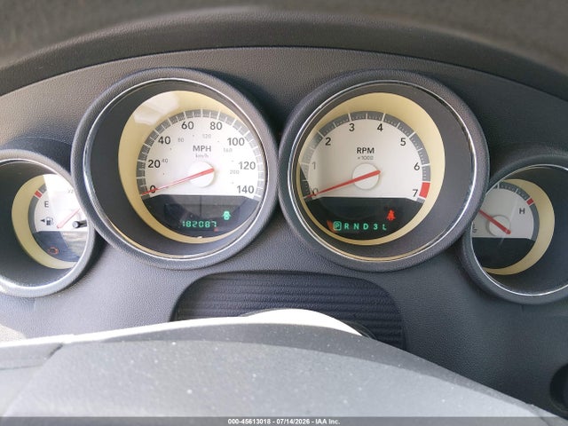 2010 Dodge CHARGER SXT photo 7