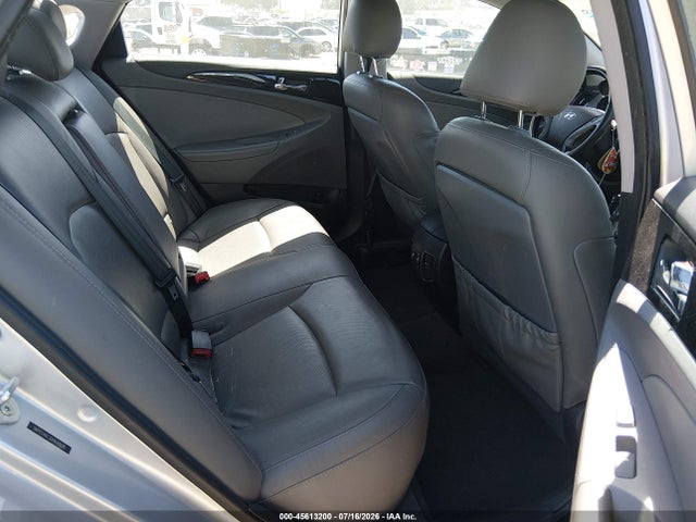 صورة 8 لـ 2013 Hyundai SONATA LIMITED