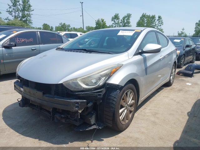 2015 Hyundai ELANTRA SE photo 2