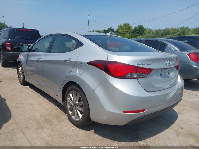2015 Hyundai ELANTRA SE photo 3
