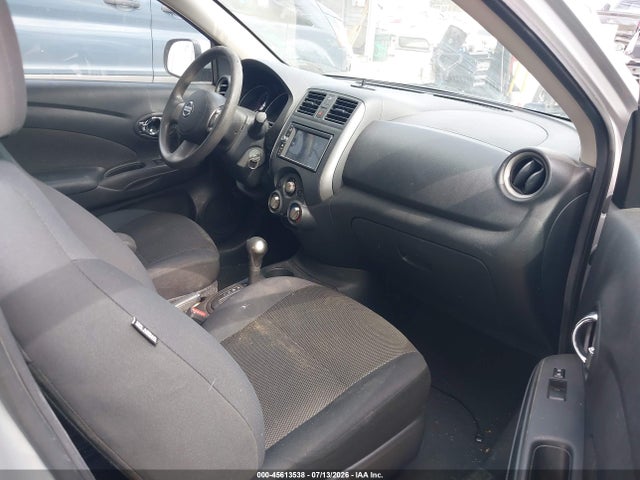 2013 Nissan VERSA 1.6 SV — фото 5