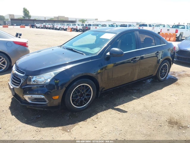 2015 Chevrolet CRUZE 1LT AUTO photo 2
