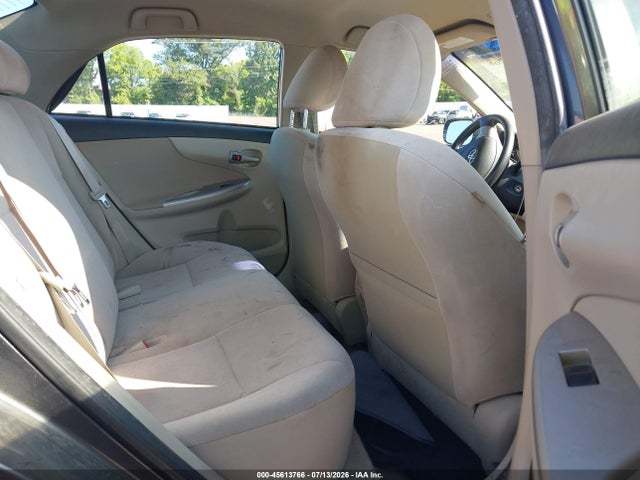 2011 Toyota COROLLA LE 照片 8