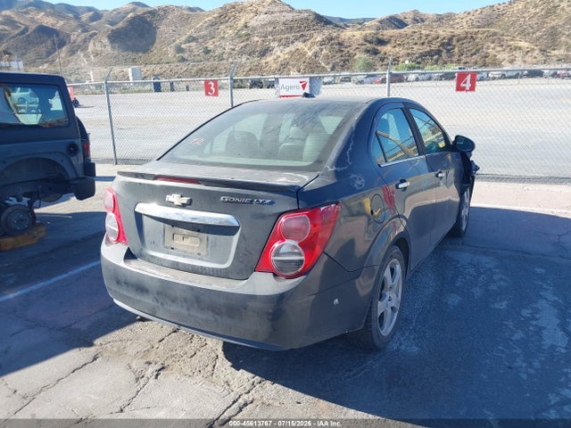 2013 Chevrolet SONIC LTZ AUTO 照片 4