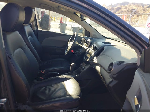 2013 Chevrolet SONIC LTZ AUTO 照片 5