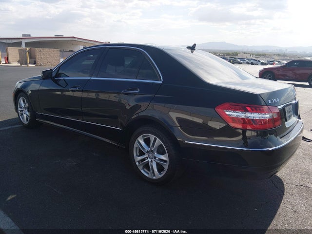 صورة 3 لـ 2011 Mercedes-BENZ E 350
