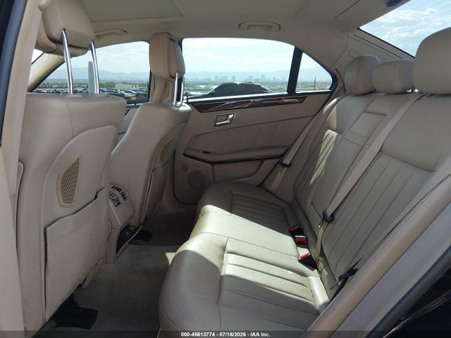 صورة 8 لـ 2011 Mercedes-BENZ E 350