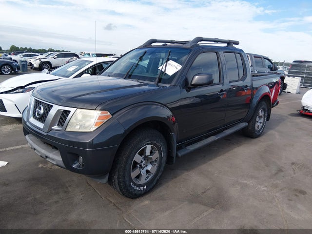 2013 Nissan FRONTIER PRO-4X — фото 2