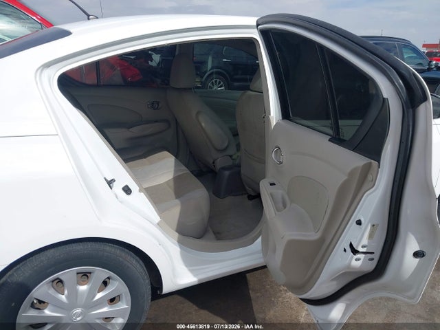2016 Nissan VERSA 1.6 SV 照片 8