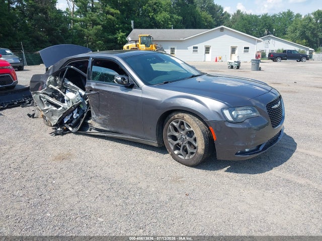 صورة 1 لـ 2016 Chrysler 300 300S