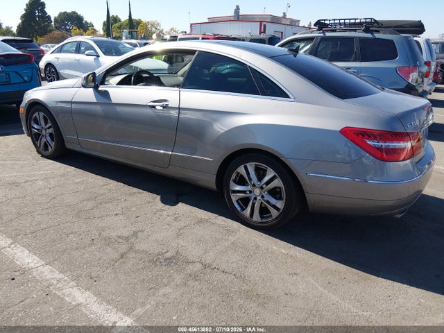 صورة 3 لـ 2011 Mercedes-BENZ E 350