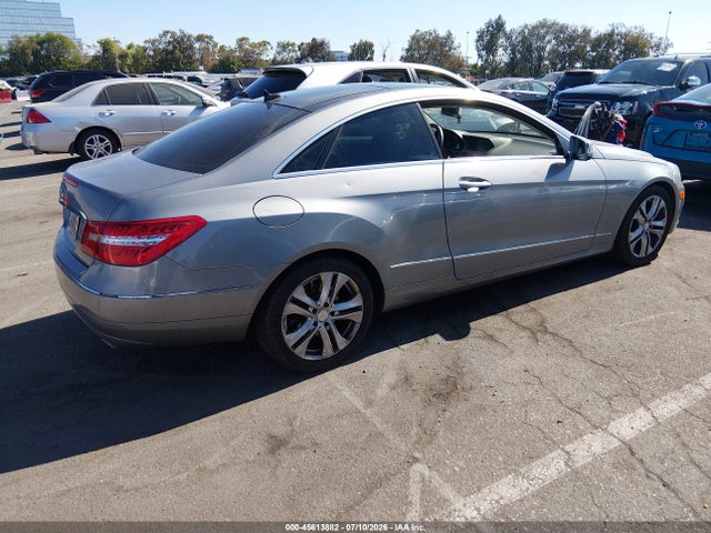 صورة 4 لـ 2011 Mercedes-BENZ E 350