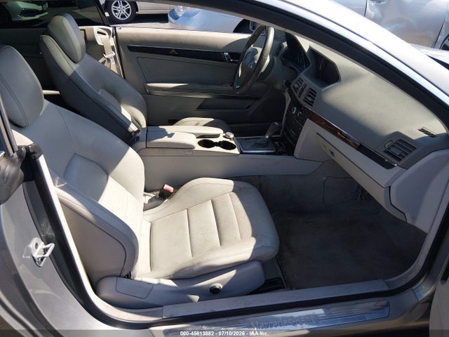 صورة 5 لـ 2011 Mercedes-BENZ E 350