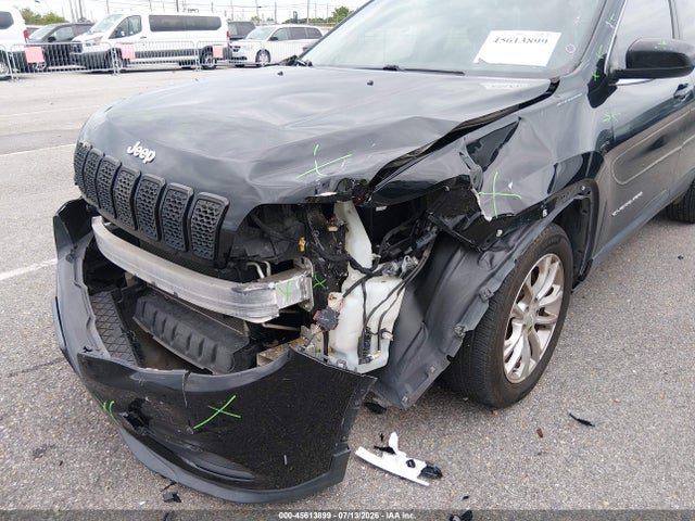 2019 JEEP CHEROKEE LATITUDE FWD 6