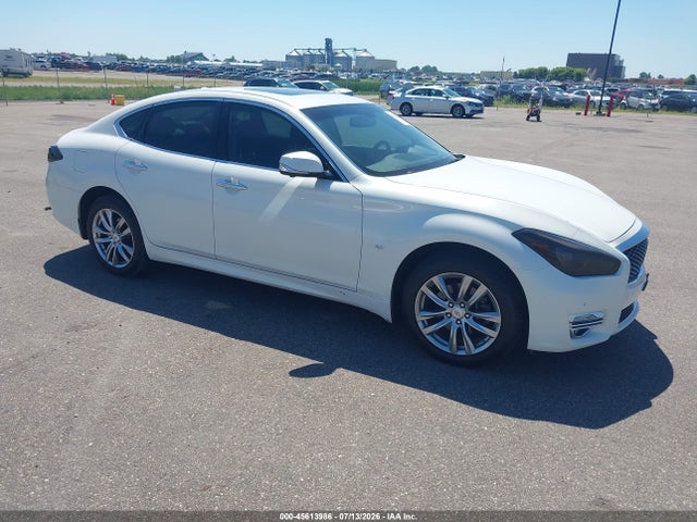 2015 INFINITI Q70 3.7X