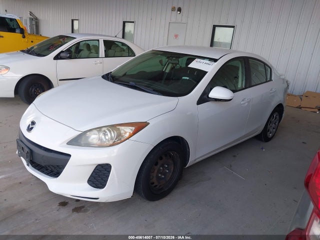 2012 Mazda MAZDA3 I SPORT photo 2