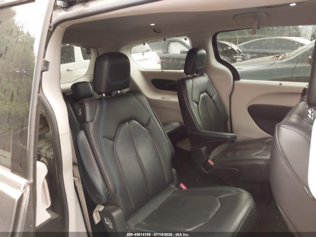 2021 CHRYSLER PACIFICA TOURING L 8