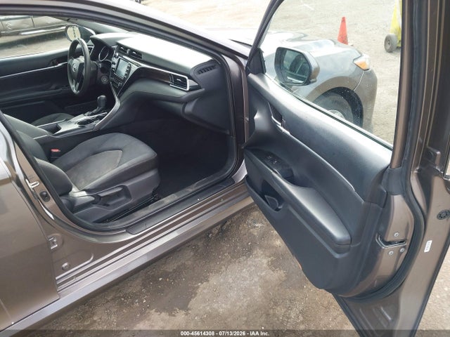 صورة 5 لـ 2018 Toyota CAMRY LE