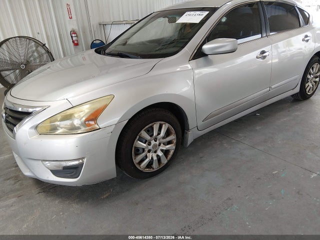 2015 Nissan ALTIMA 2.5 S 照片 2