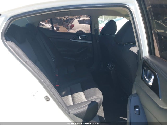 صورة 8 لـ 2017 Nissan MAXIMA 3.5 S