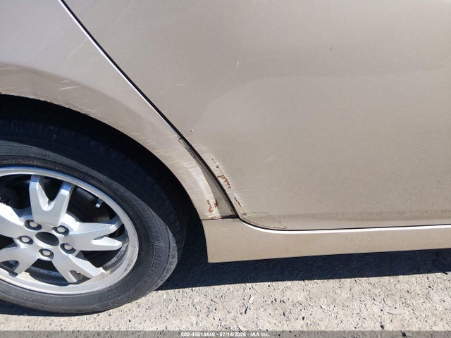 2011 Toyota PRIUS THREE photo 6