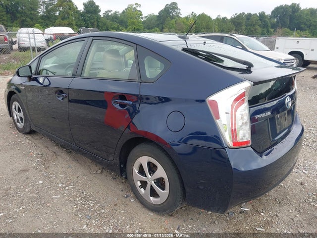 صورة 3 لـ 2013 Toyota PRIUS THREE