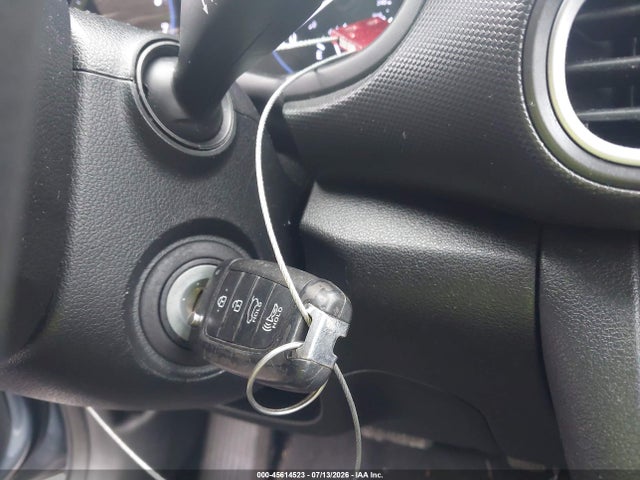 2019 HYUNDAI KONA SE 11