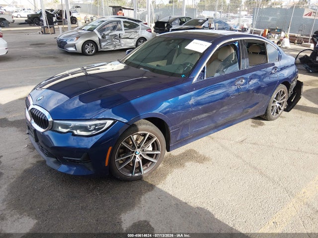 2019 BMW 330I 照片 2