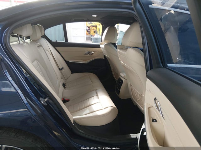 2019 BMW 330I 照片 8