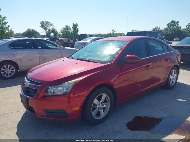 2013 Chevrolet CRUZE 1LT AUTO photo 2