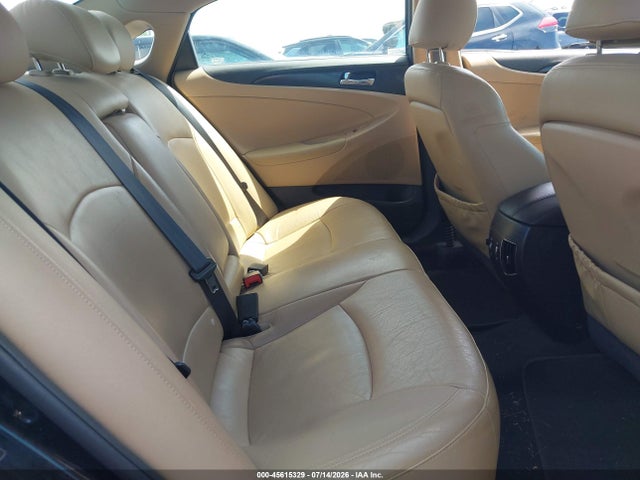 2011 Hyundai SONATA LIMITED 2.0T — фото 8