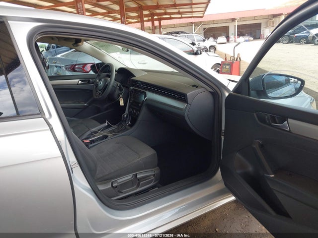 صورة 5 لـ 2020 Volkswagen PASSAT 2.0T S