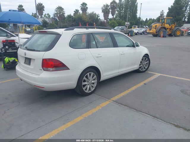 2013 Volkswagen JETTA SPORTWAGEN 2.0L TDI 照片 4