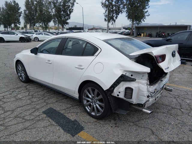 2021 Mazda MAZDA3 SELECT 照片 3