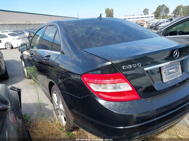2010 Mercedes-BENZ C 300 LUXURY/SPORT — фото 3
