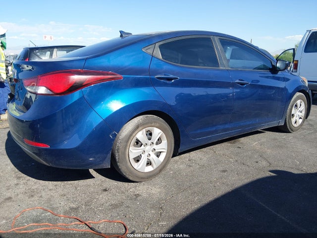 2016 Hyundai ELANTRA SE — фото 4
