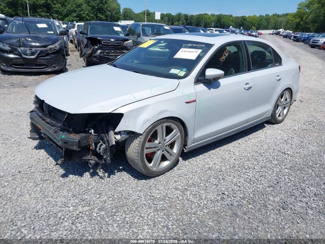 2017 Volkswagen JETTA GLI photo 2